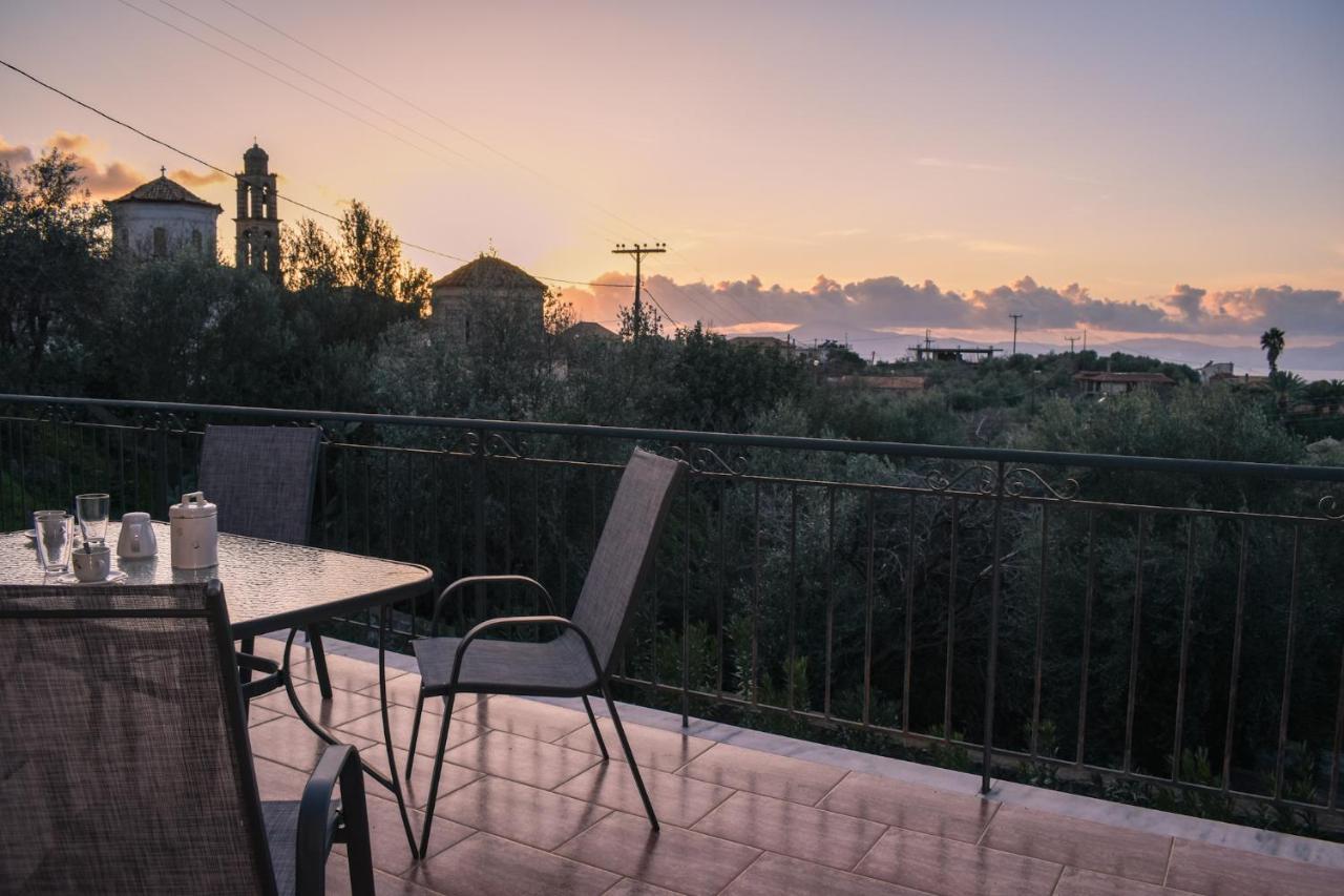 Amber Seaview Villa By The Olive Groves Каламата Екстериор снимка